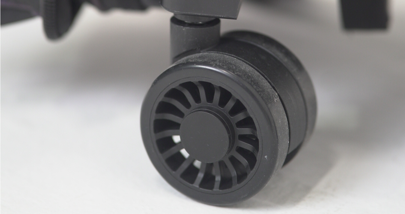 Rolling Thunder Swivel Wheel